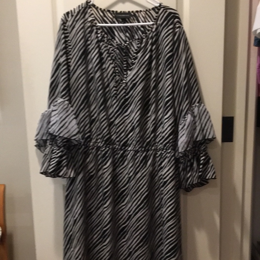LANE BRYANT PRINT DRESS RUFFLE Long SLEEVE ELASTIC WAIST BLACK WHITE size 22